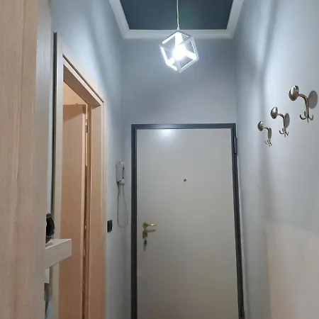 Nel Cuore Di - Laterale Via Farini Apartmán *