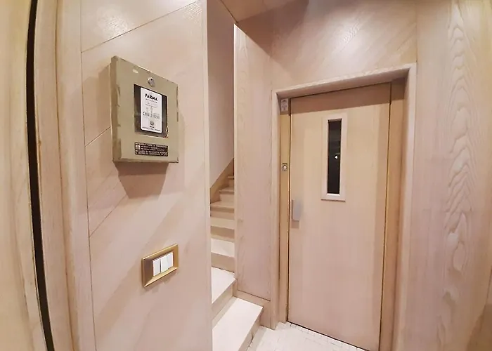 Nel Cuore Di - Laterale Via Farini * Parma