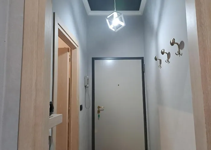 Nel Cuore Di - Laterale Via Farini Apartmán *